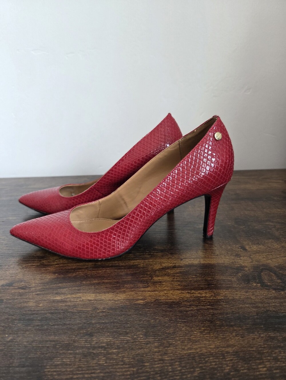 Calvin Klein Red Snakeskin Reptile Heels Pumps Stilettos 3" Statement Shoe 9.5